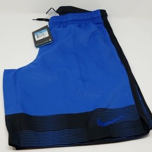 Mens Nike Basketball Dri-Fit shorts sz Medium New!